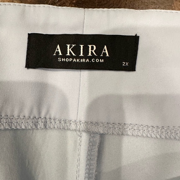 Akira - Picture 4 of 9